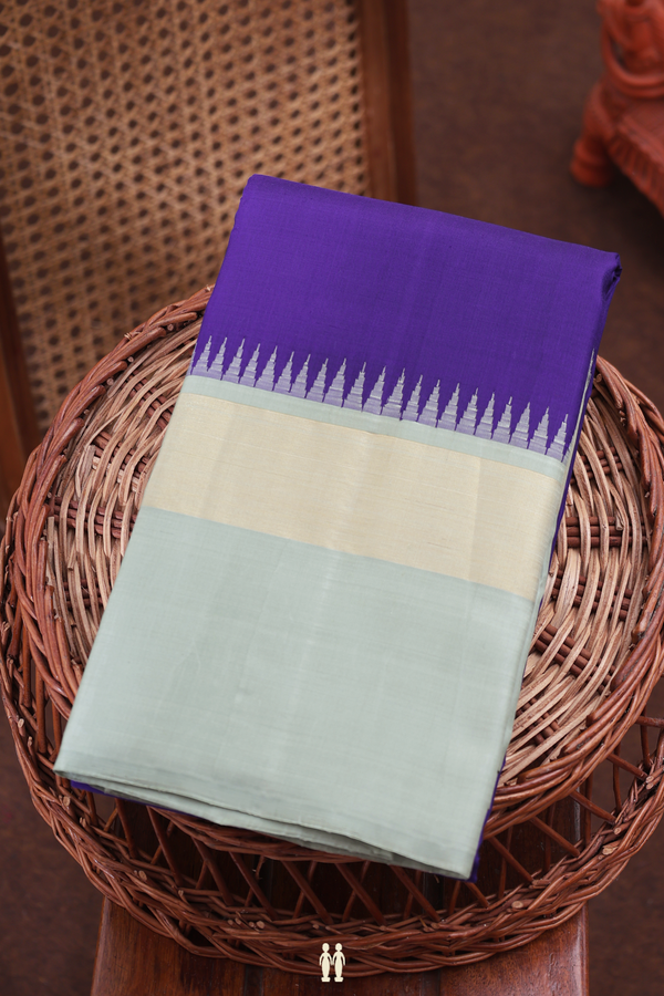 Kanchipuram Silk Saree In Navy Blue With Contrast Border