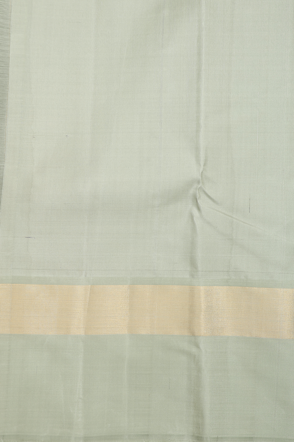 Kanchipuram Silk Saree In Navy Blue With Contrast Border