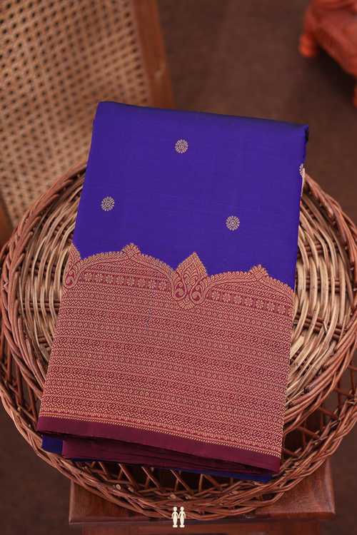 Kanchipuram Silk Saree In Royal Blue With Floral Buttas