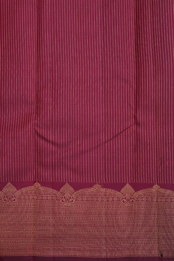 Kanchipuram Silk Saree In Royal Blue With Floral Buttas