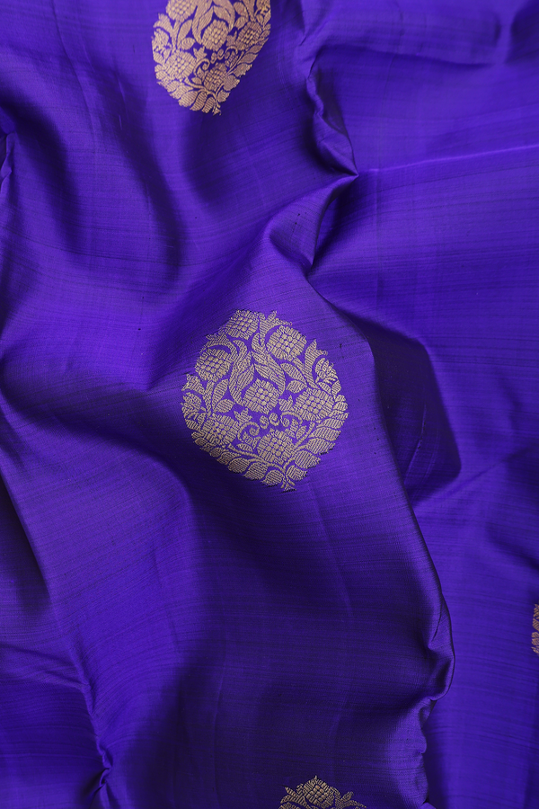 Kanchipuram Silk Saree In Royal Blue With Floral Motifs