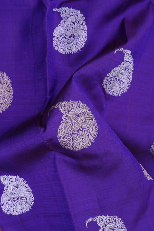 Kanchipuram Silk Saree In Royal Blue With Paisley Motifs