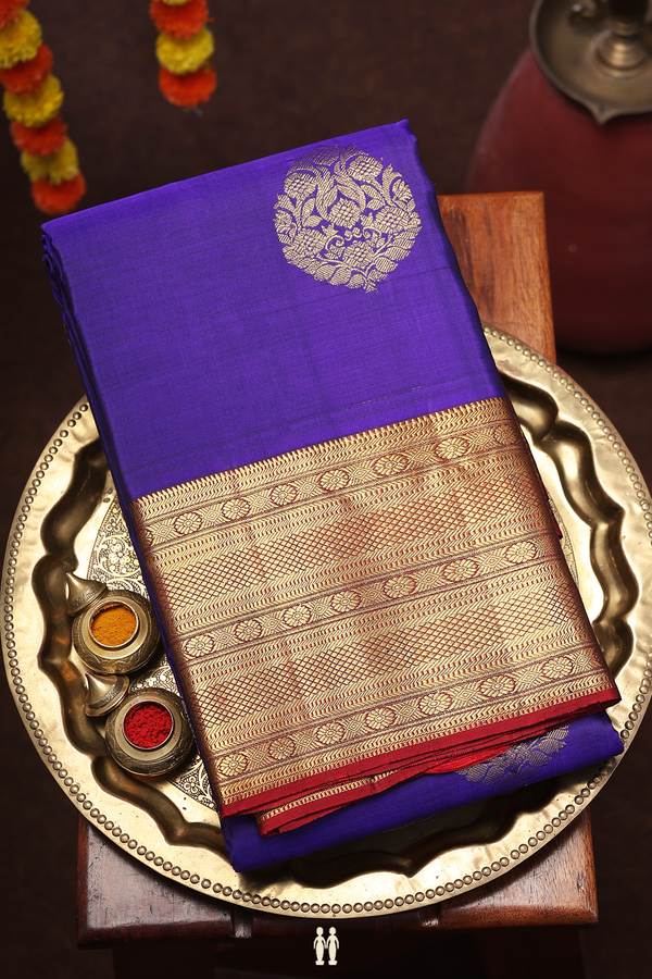 Kanchipuram Silk Saree In Royal Blue With Zari Motifs