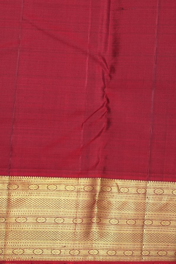 Kanchipuram Silk Saree In Royal Blue With Zari Motifs
