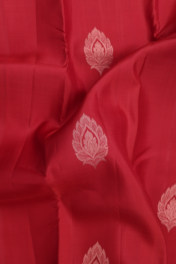 Kanchipuram Silk Saree In Rust Red With Floral Motifs