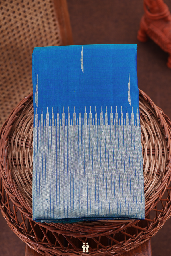 Kanchipuram Silk Saree In Teal Blue With Malli Moggu Buttas