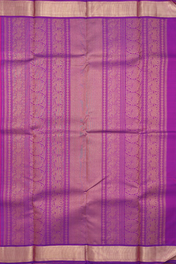 Kanchipuram Silk Saree In Scarlet Red With Brocade Design