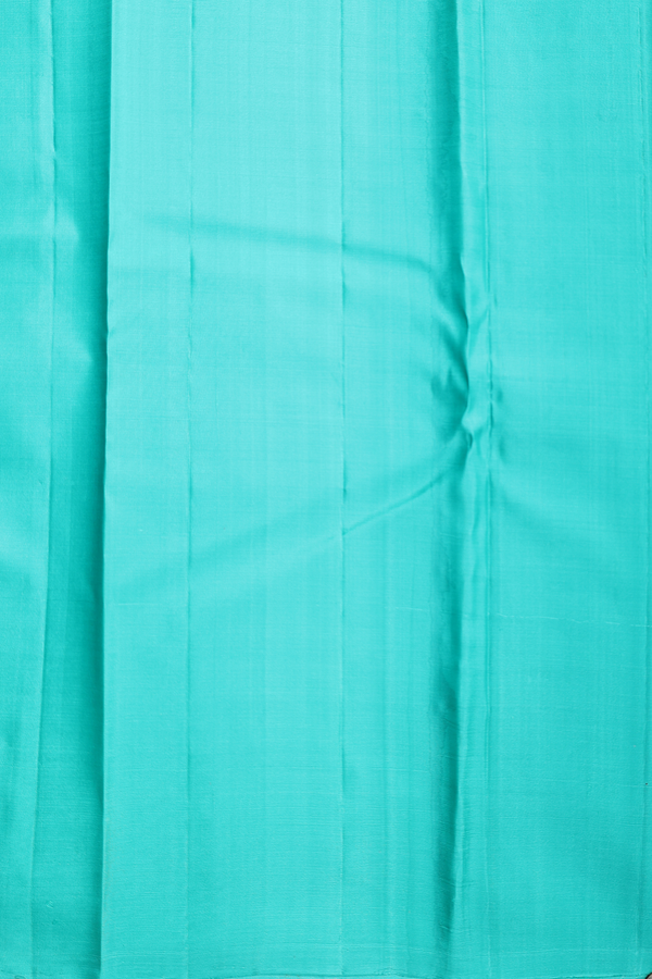 Kanchipuram Silk Saree In Scarlet Red With Brocade Design