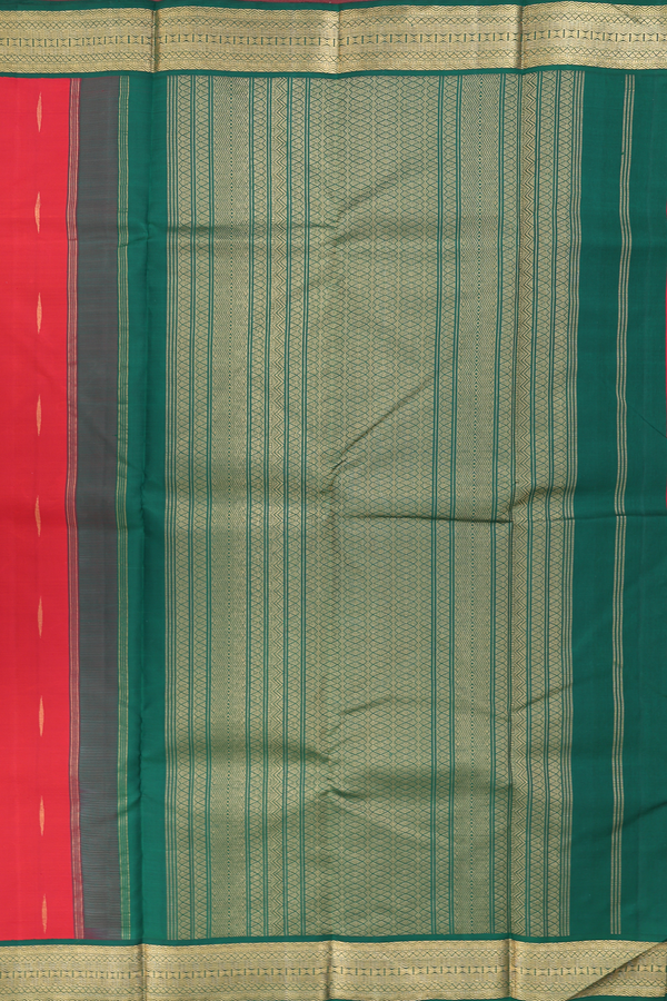 Kanchipuram Silk Saree In Scarlet Red With Malli Moggu Buttas