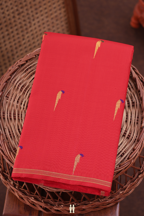 Kanchipuram Silk Saree In Scarlet Red With Muniya Design