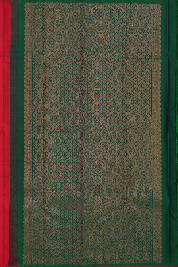 Kanchipuram Silk Saree In Scarlet Red With Paisley Motifs