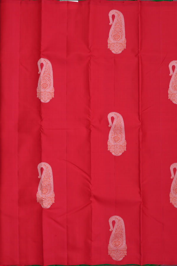 Kanchipuram Silk Saree In Scarlet Red With Paisley Motifs