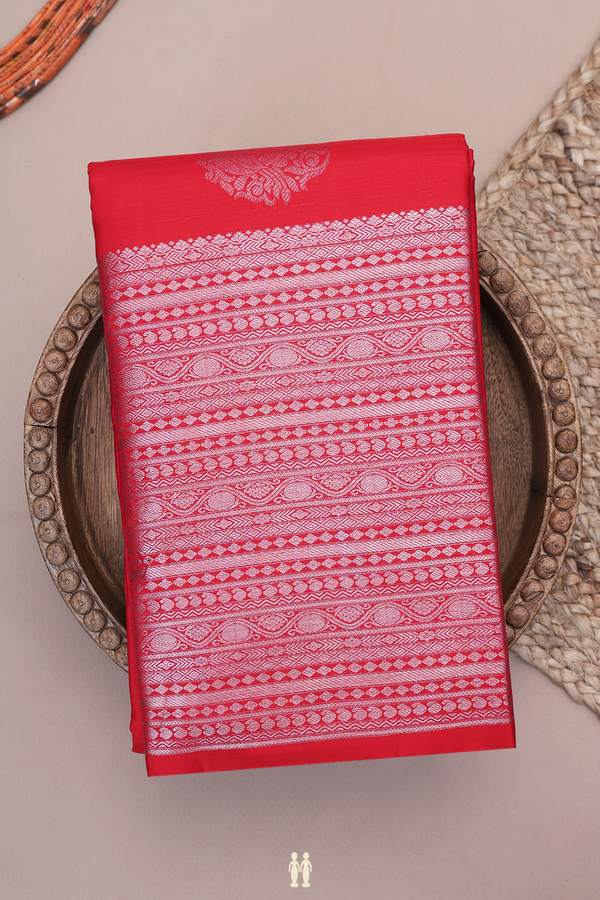 Kanchipuram Silk Saree In Scarlet Red With Peacock Motifs