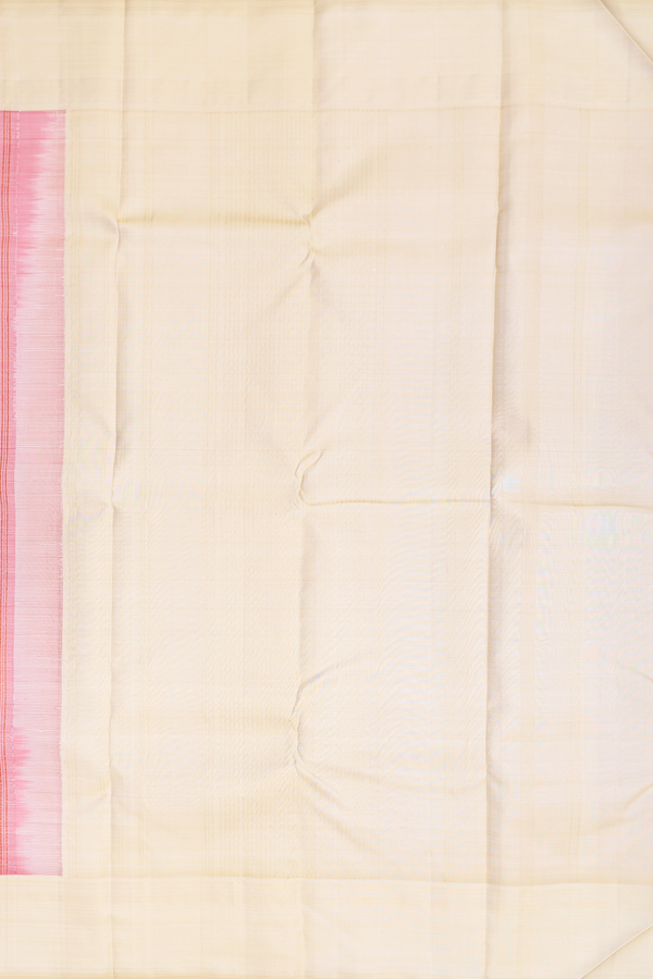 Kanchipuram Silk Saree In Scarlet Red With Temple Border