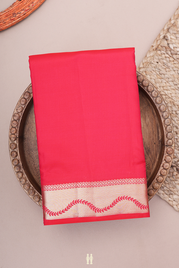 Kanchipuram Silk Saree In Scarlet Red With Zari Border