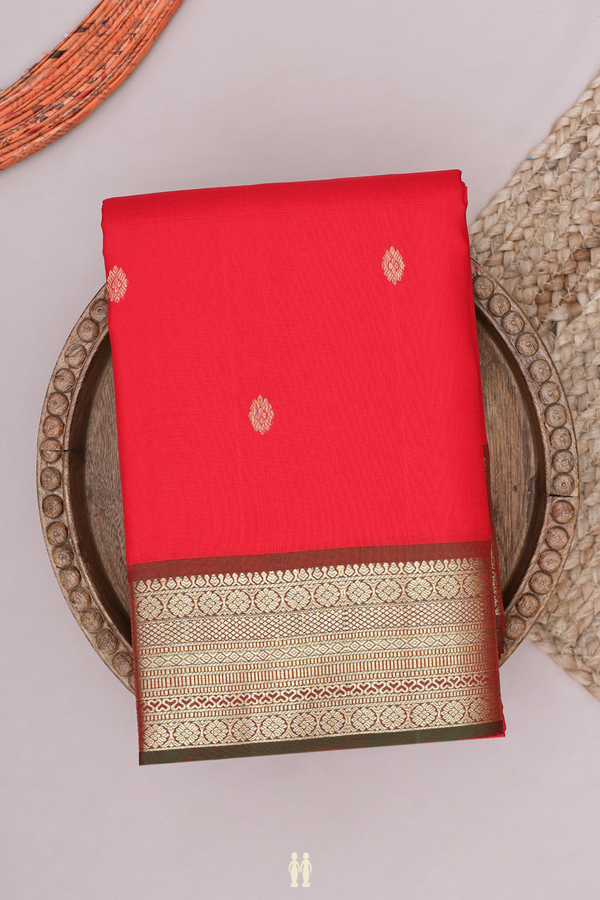 Kanchipuram Silk Saree In Scarlet Red With Zari Buttas