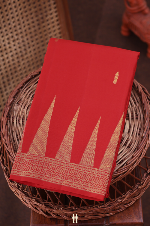 Kanchipuram Silk Saree In Scarlet Red With Zari Buttas
