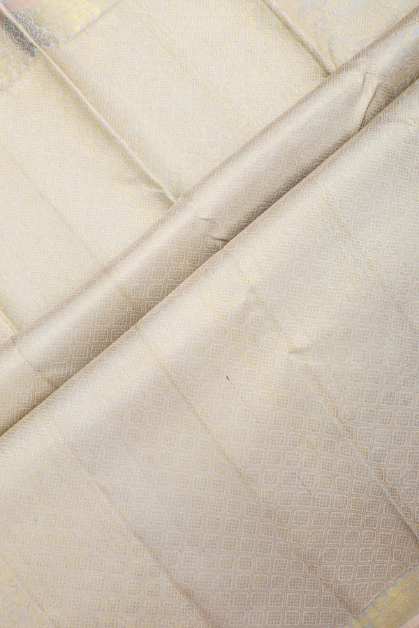 Kanchipuram Silk Saree In Spinach White With Zari Striped