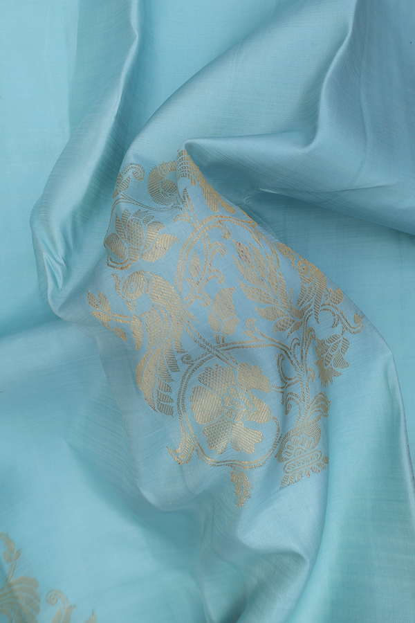 Kanchipuram Silk Saree In Turquoise Blue With Peacock Design