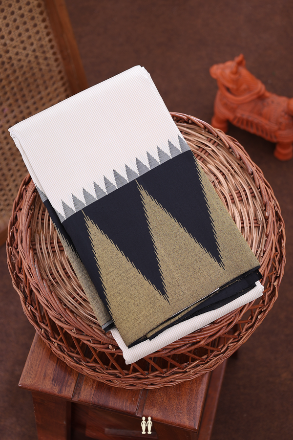 Kanchipuram Silk Saree In White And Beige With Checks Design