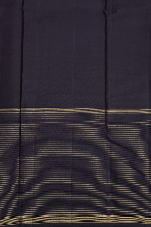 Kanchipuram Silk Saree In White With Checks Border