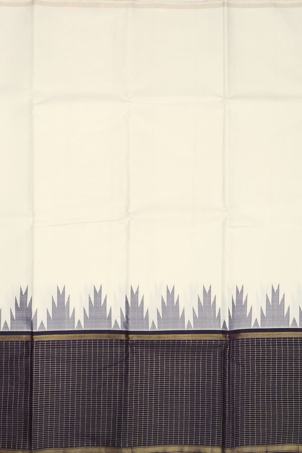 Kanchipuram Silk Saree In White With Checks Border