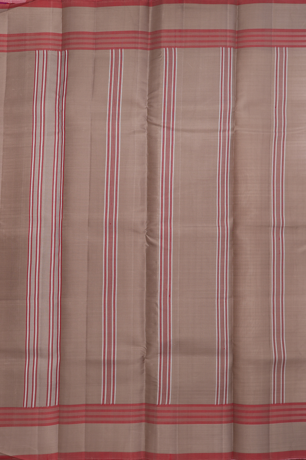 Kanchipuram Silk Saree In White With Checks Design