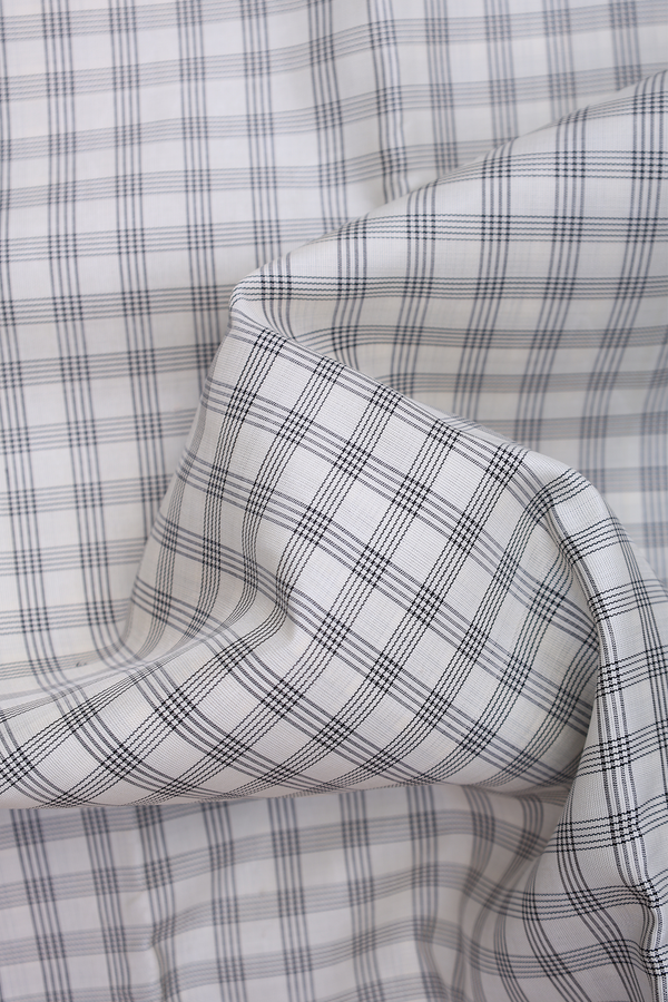 Kanchipuram Silk Saree In White With Checks Design