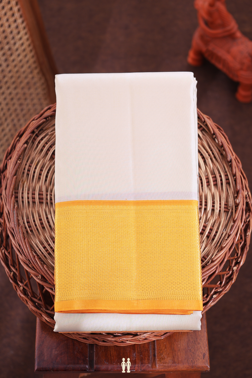 Kanchipuram Silk Saree In White With Contrast Border