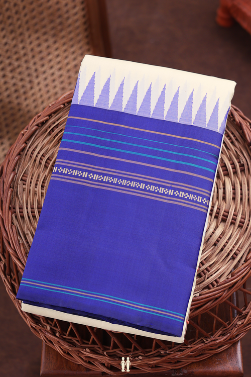 Kanchipuram Silk Saree In White With Contrast Border