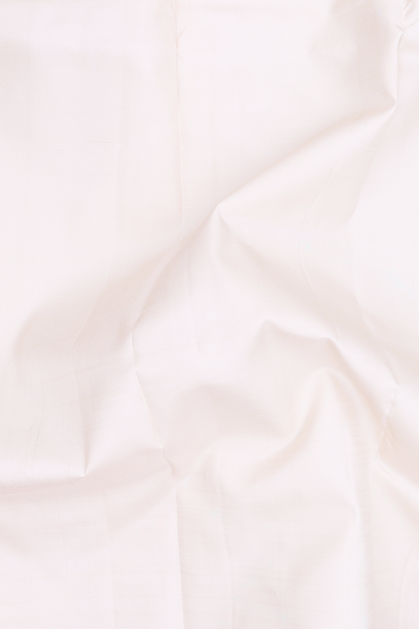 Kanchipuram Silk Saree In White With Contrast Border