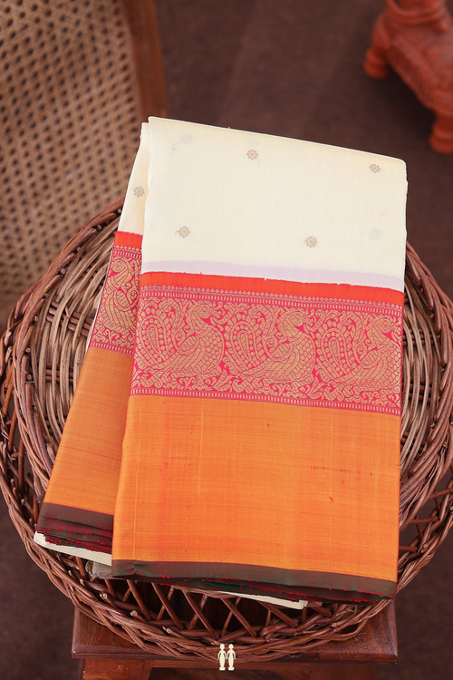 Kanchipuram Silk Saree In White With Floral Buttis