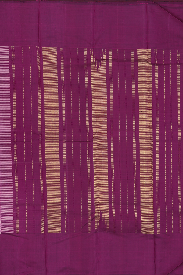 Kanchipuram Silk Saree In White With Ganga Jamuna Border