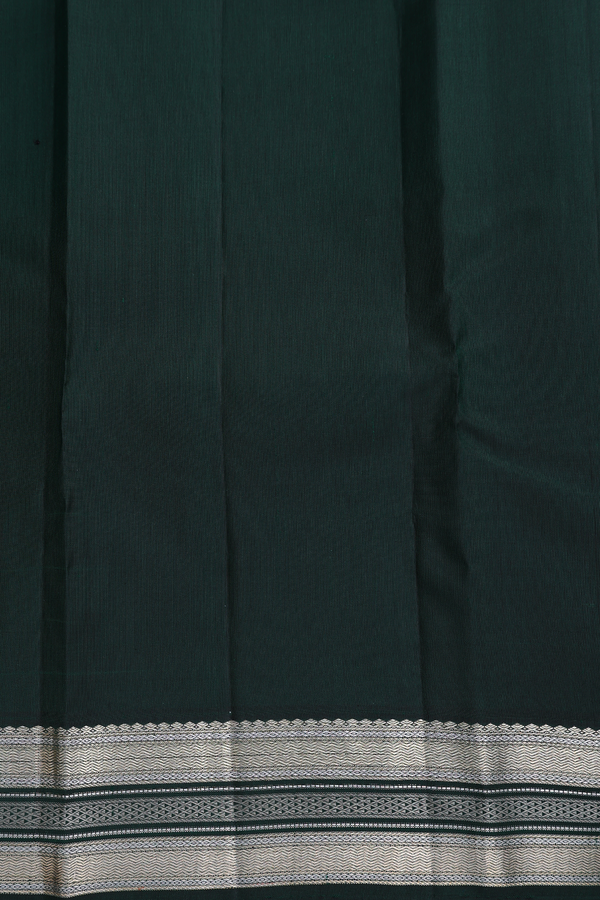 Kanchipuram Silk Saree In White With Korvai Border
