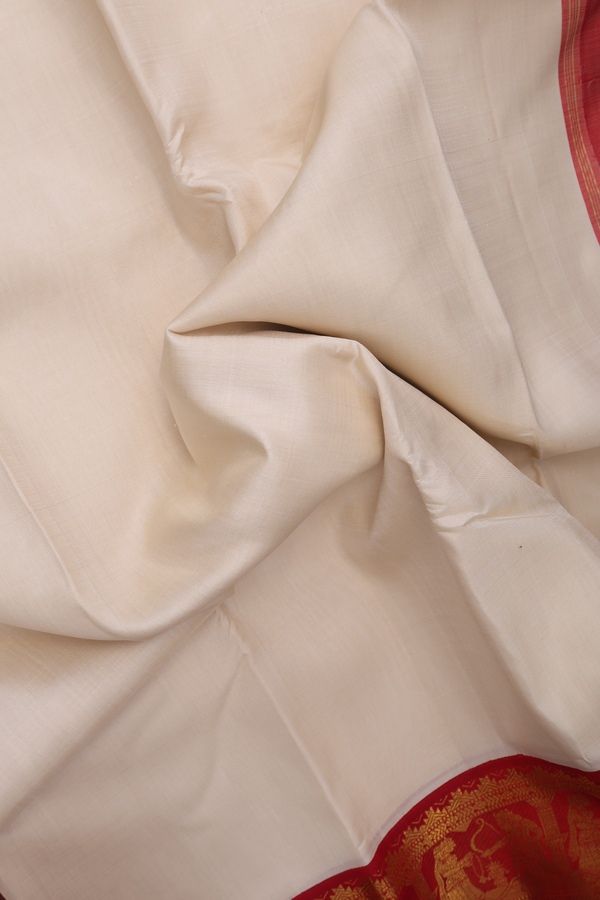 Kanchipuram Silk Saree In White With Korvai Border