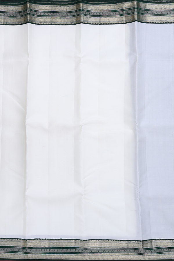 Kanchipuram Silk Saree In White With Korvai Border