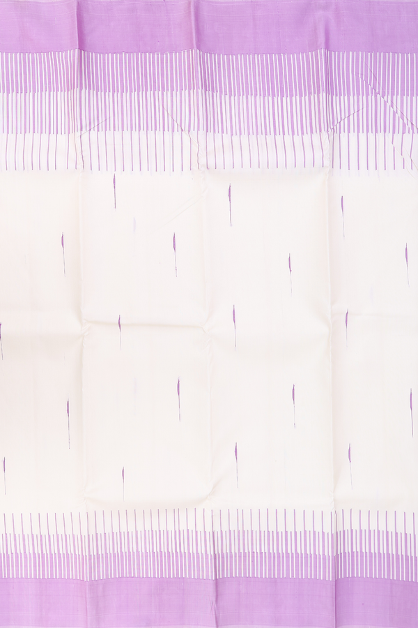 Kanchipuram Silk Saree In White With Malli Moggu Buttas