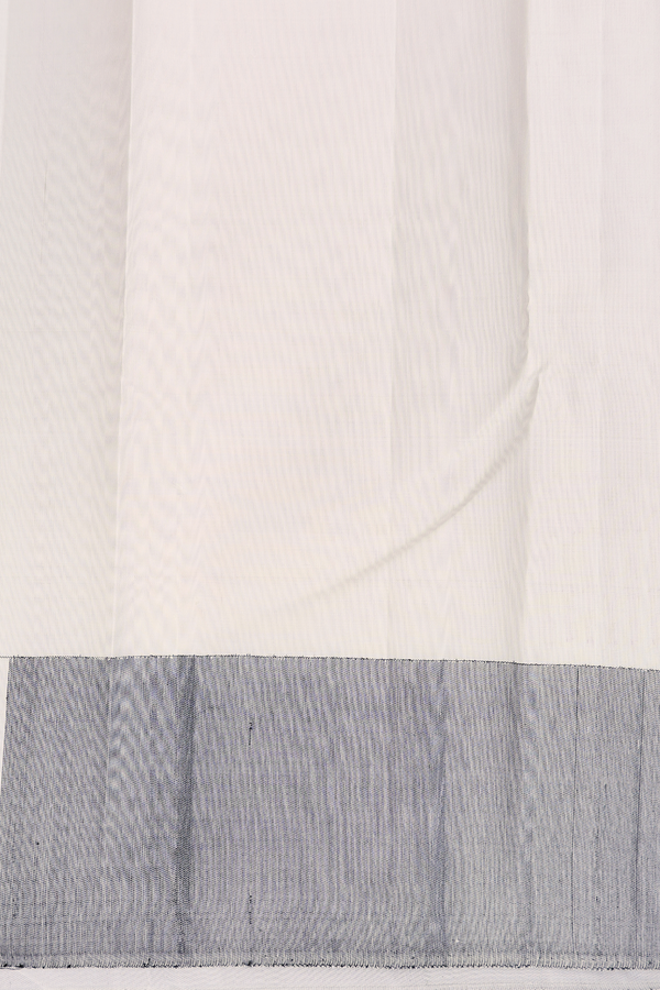 Kanchipuram Silk Saree In White With Stripes Design