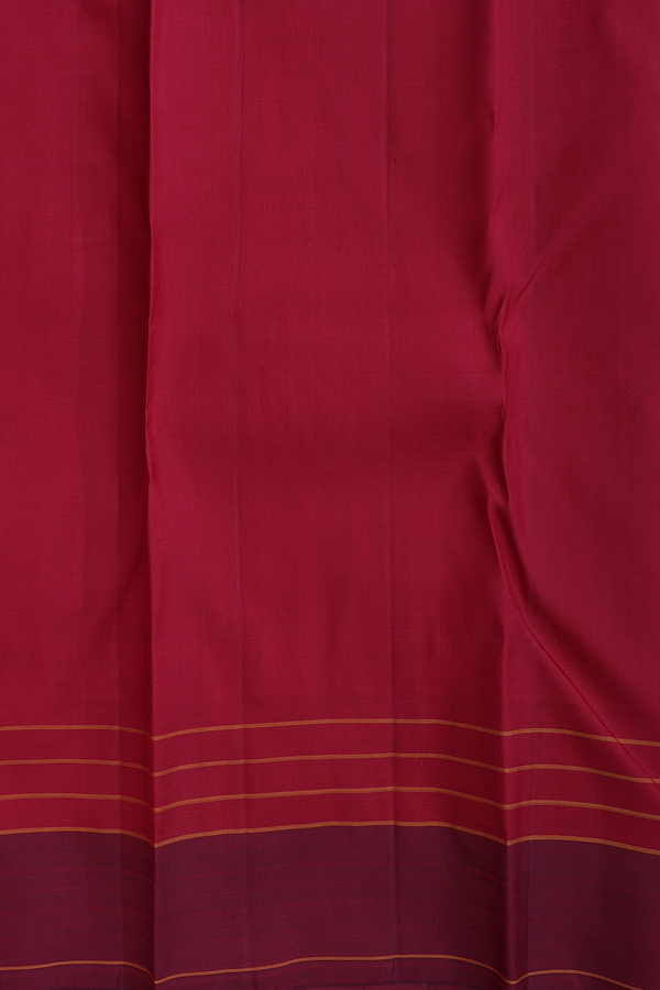 Kanchipuram Silk Saree In White With Temple Border