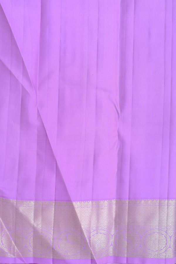 Kanchipuram Silk Saree In White With Zari Buttas