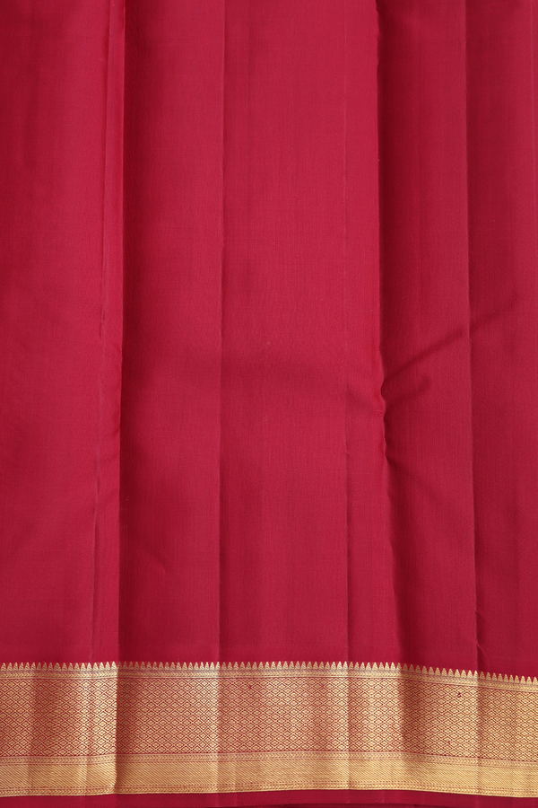 Kanchipuram Silk Saree In White With Zari Buttas