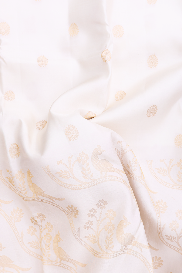 Kanchipuram Silk Saree In White With Zari Buttas