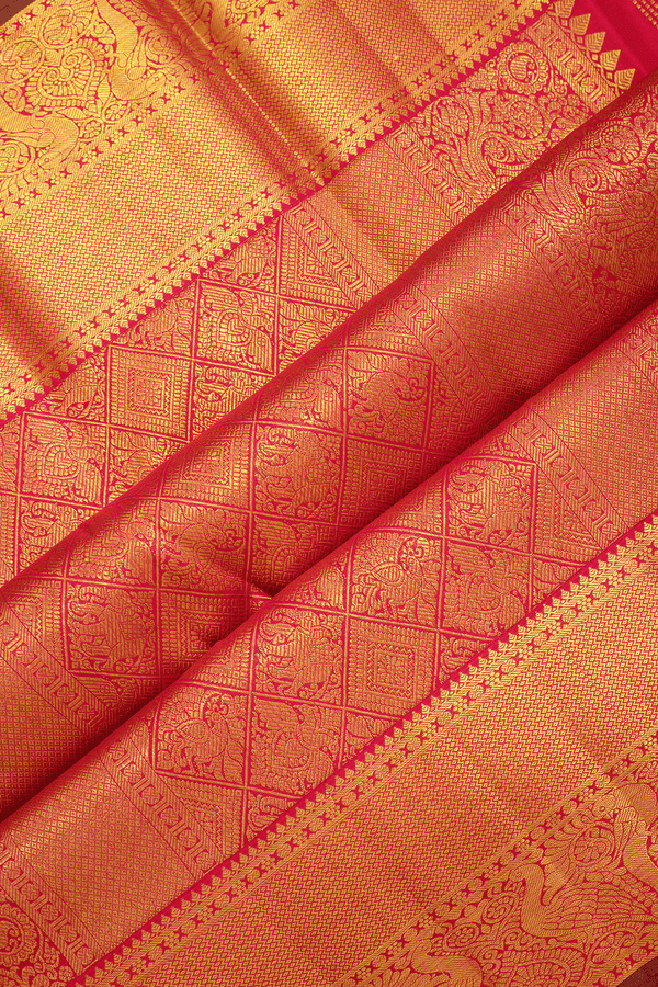 Kanchipuram Silk Saree In Yellow With Brocade Design
