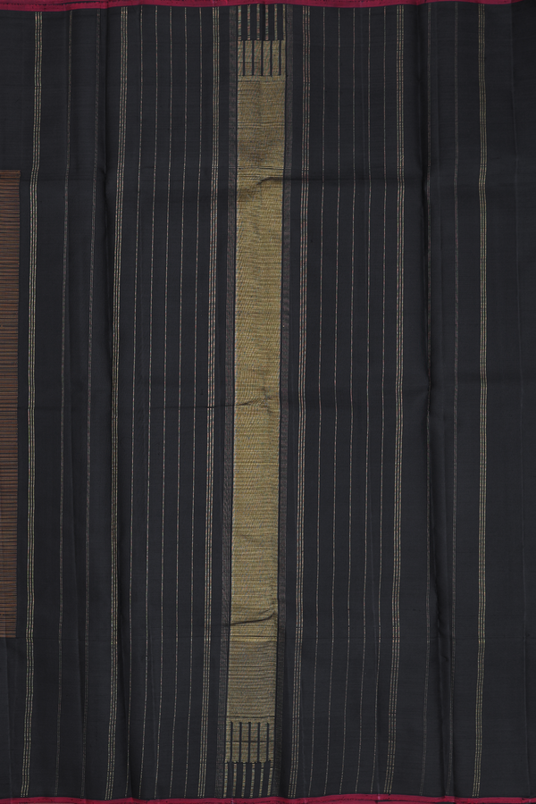 Kanchipuram Silk Saree In Yellow With Checks Design