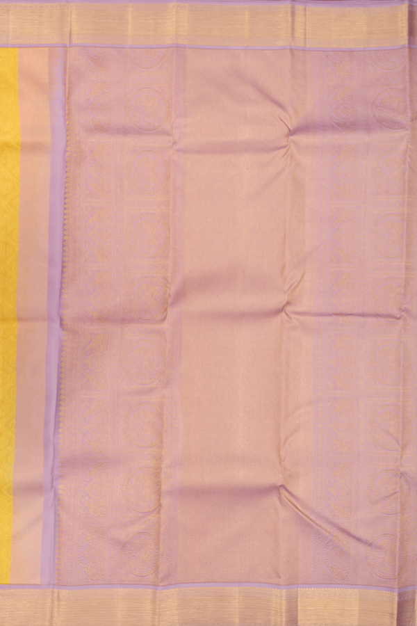Kanchipuram Silk Saree In Yellow With Ogee Design