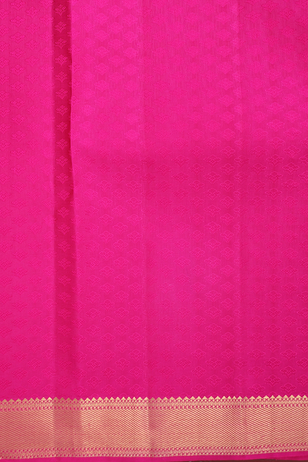 Kanchipuram Silk Saree In Coral Pink With Jacquard Pattern