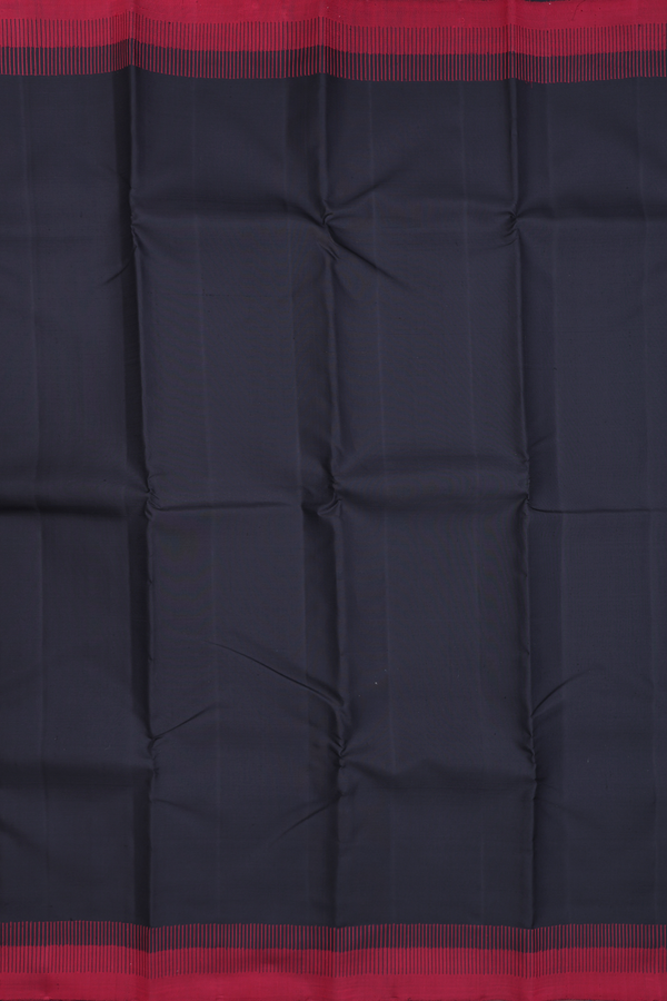 Kanchipuram Silk Saree Plain Black With Seppu Rekku Border