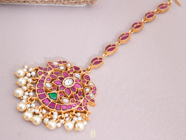 Kemp Stone With Beaded Gold Plated Pure Silver Nethi Chutti