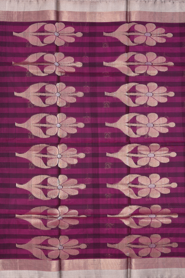 Kora Silk Cotton Saree In Berry Purple With Floral Buttas