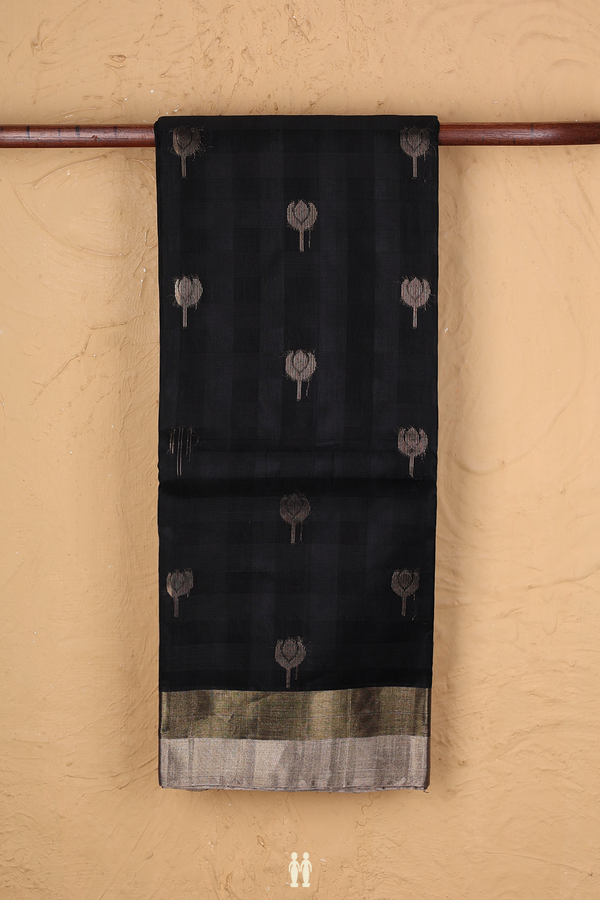 Kora Silk Cotton Saree In Black With Floral Buttas